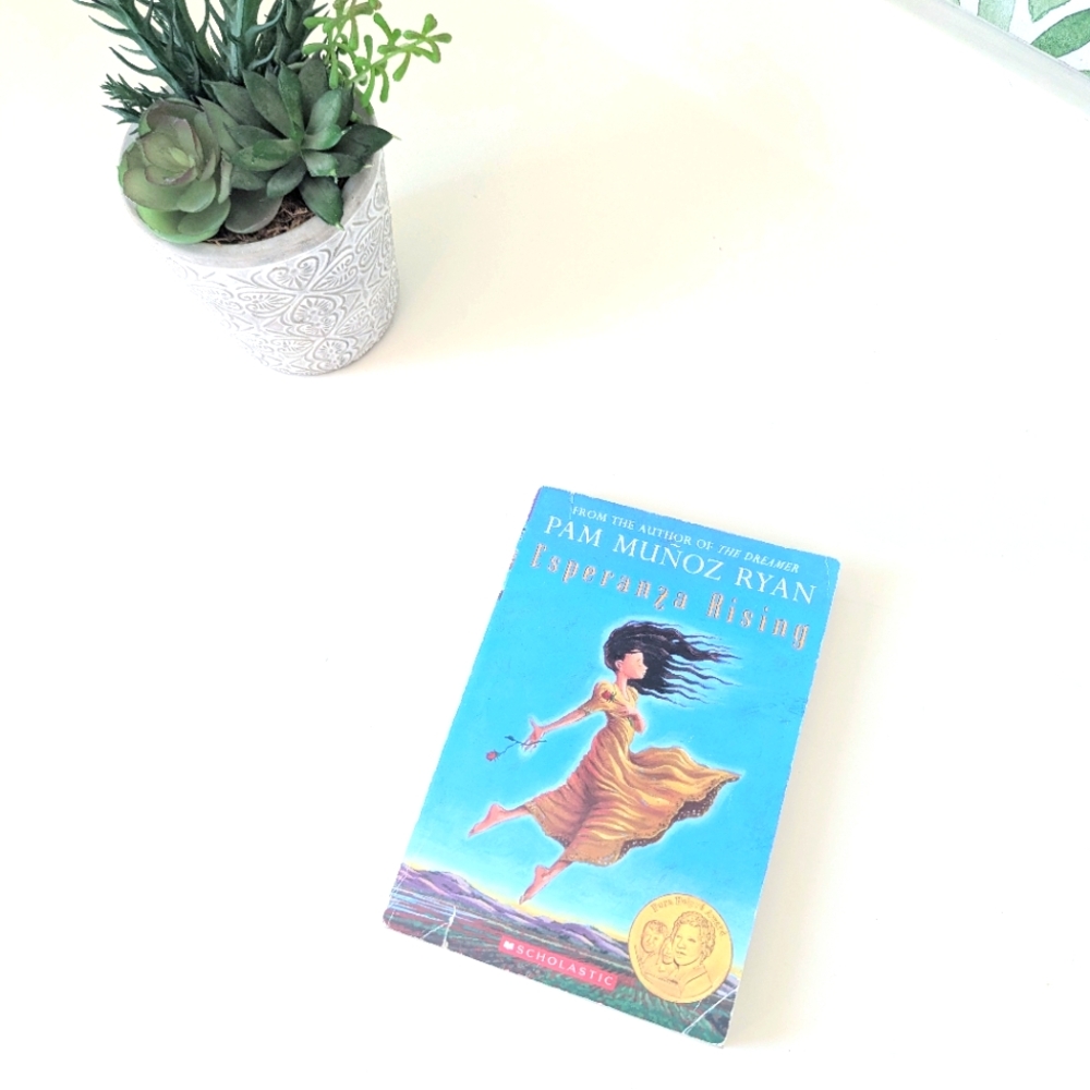 Esperanza Rising By Pam Muñoz Ryan Paperback Book